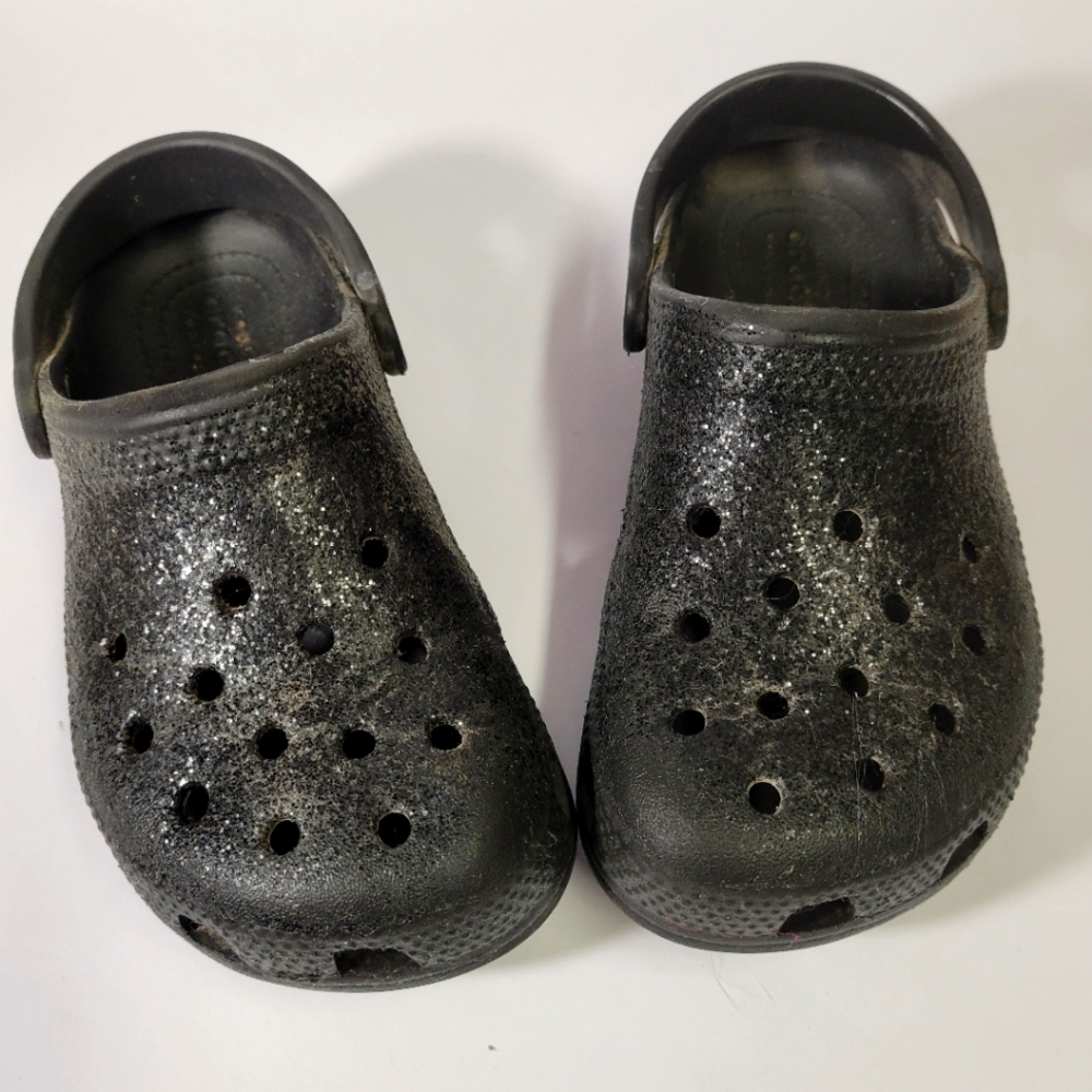 CROCS girls Black with Glittery Sparkles (Size 12) very good condition